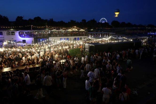 
					145 People Injected with Syringes at French Music Festival